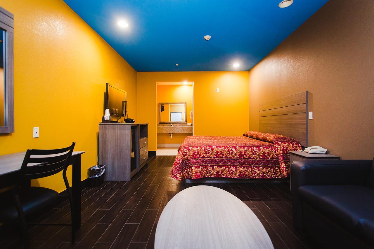 Moonlight Suites - Houston/George Bush Int'L Airport エクステリア 写真