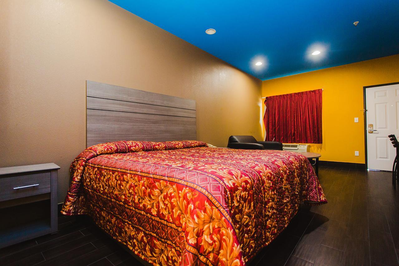 Moonlight Suites - Houston/George Bush Int'L Airport エクステリア 写真