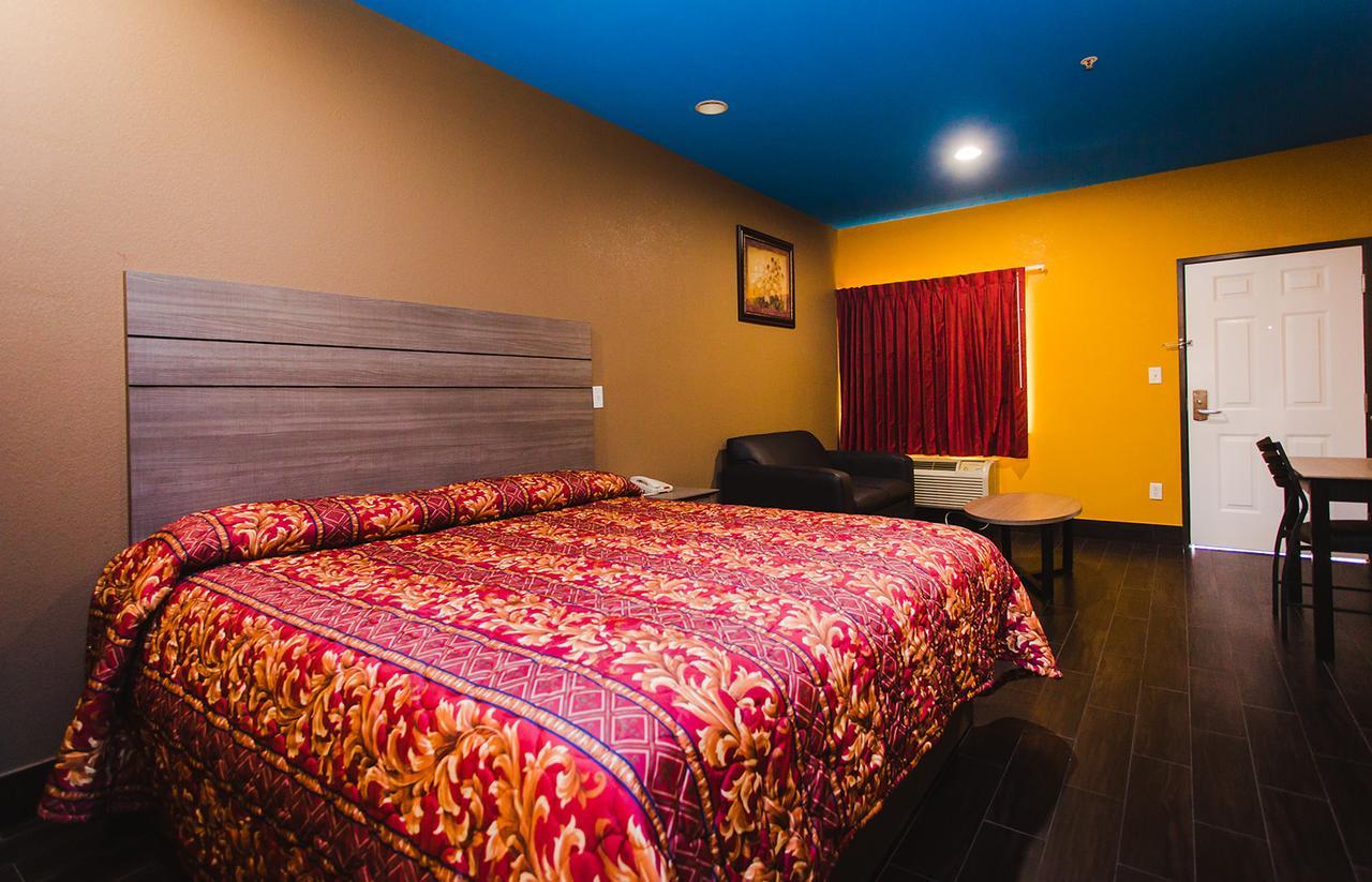 Moonlight Suites - Houston/George Bush Int'L Airport エクステリア 写真